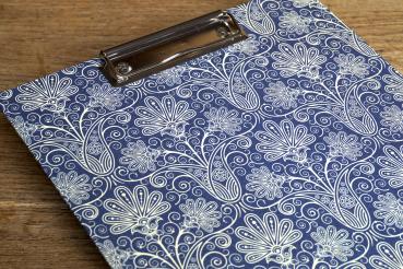 Clipboard for A4 papers with a particularly pretty pattern handmade in Germany